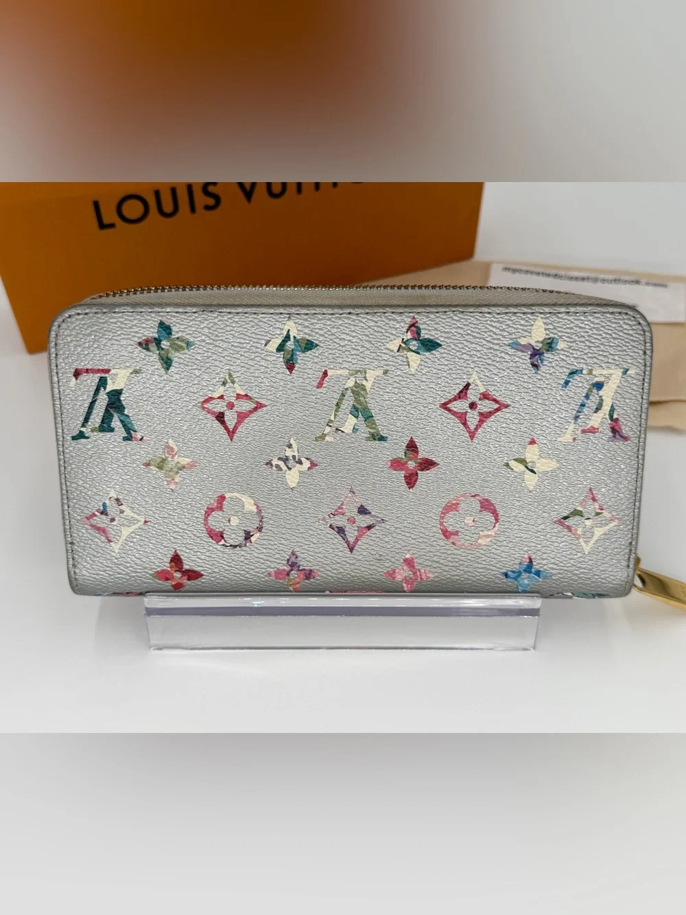 LV Limited Edition Garden Zippy Wallet Silver Floral Monogram Full Set w/COA - Picture 3 of 13